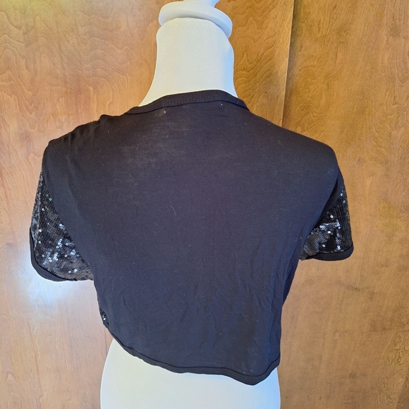Derek Heart Black Bolero Shrug - Picture 4 of 8